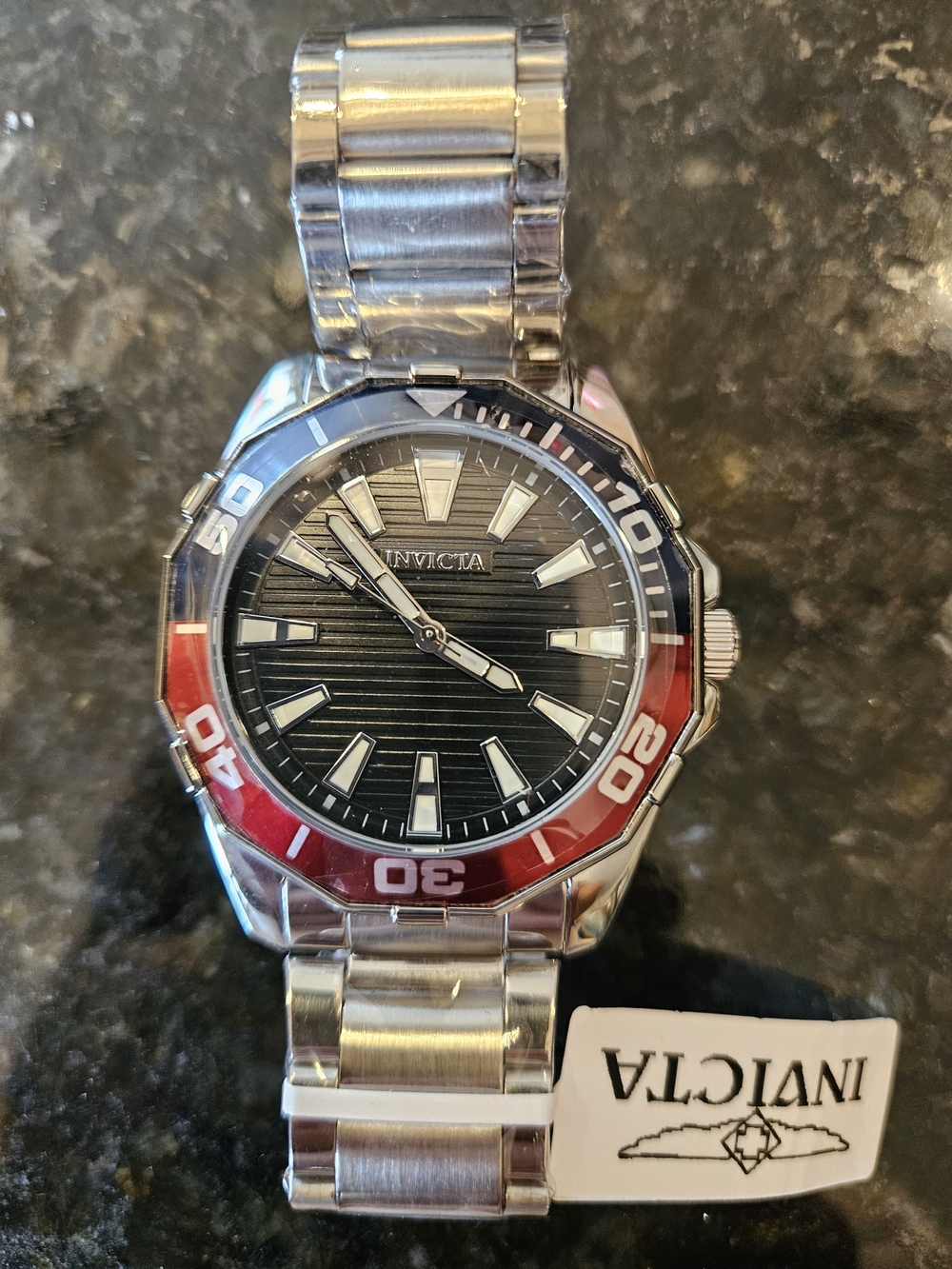 Invicta 001-GA-M-102 46mm Blue & Red Bezel Steel Watch Travel Case & Keychain